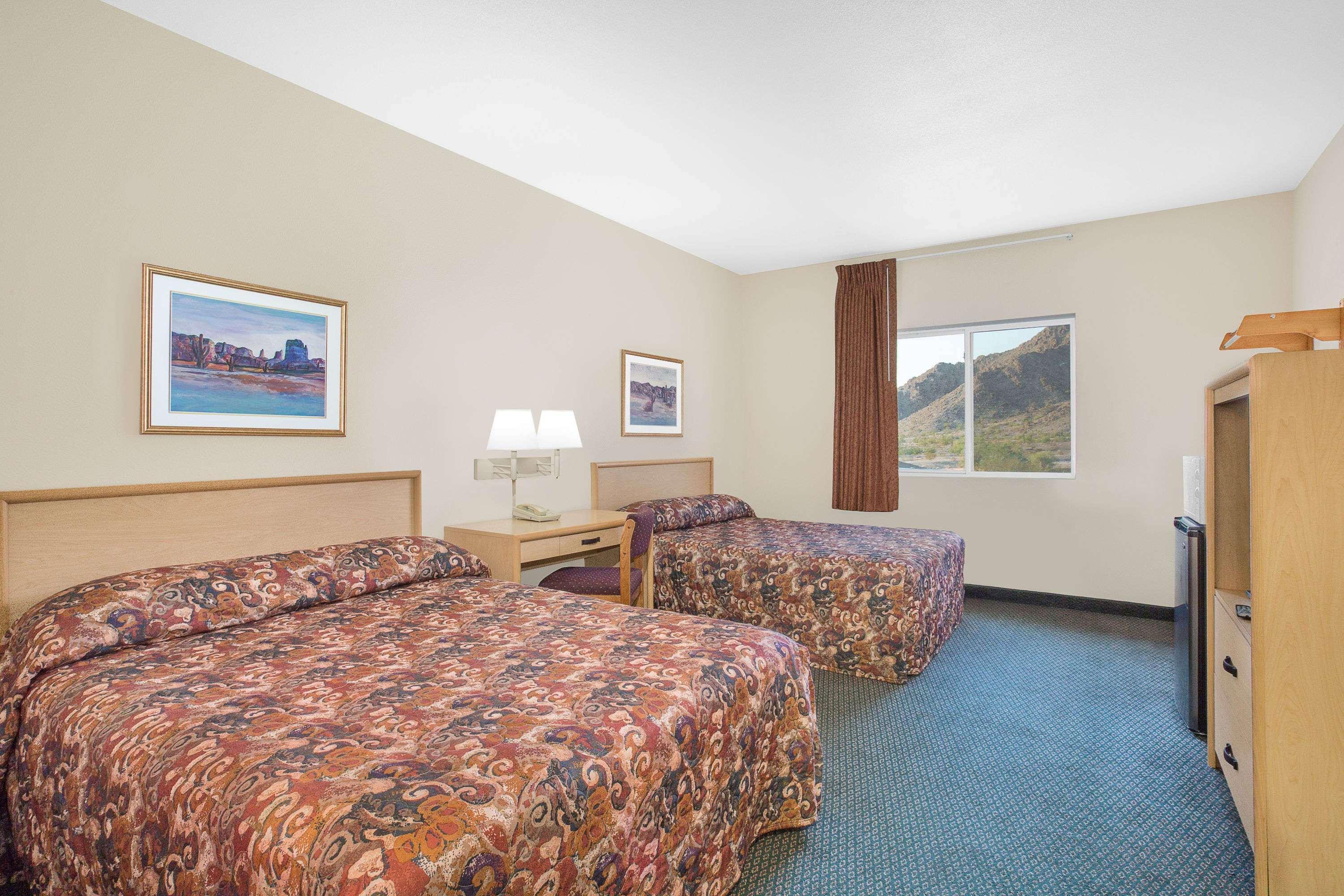 Super 8 By Wyndham Quartzsite Az Hotel Екстериор снимка