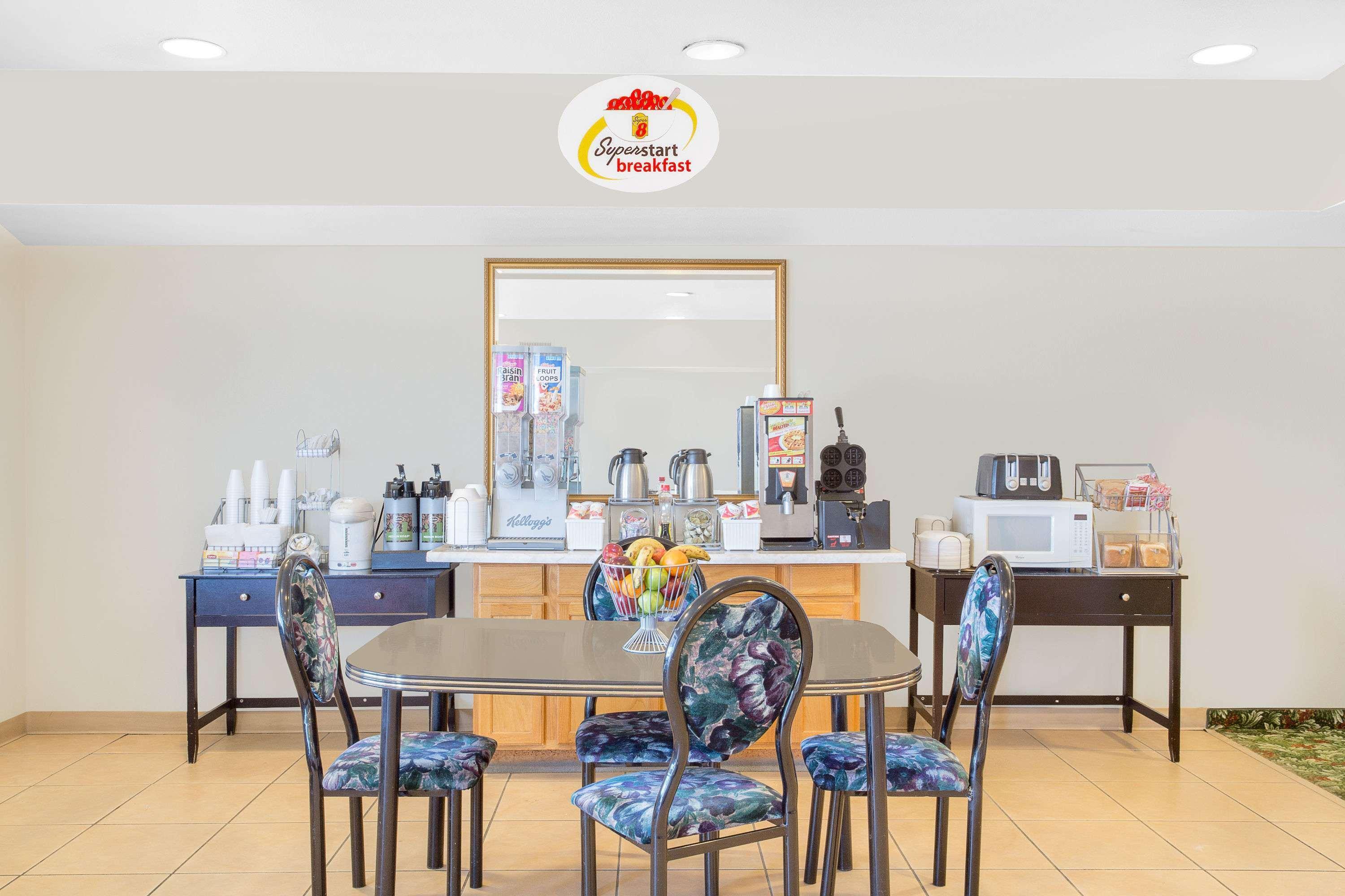 Super 8 By Wyndham Quartzsite Az Hotel Екстериор снимка