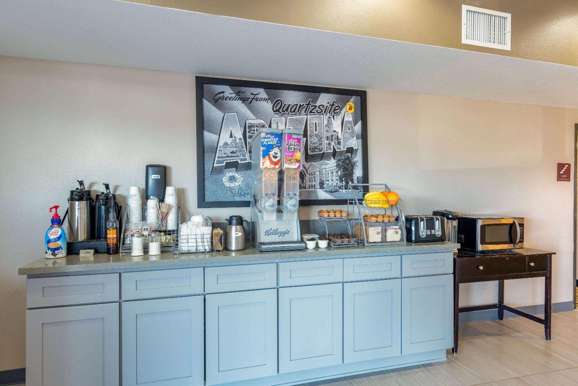 Super 8 By Wyndham Quartzsite Az Hotel Екстериор снимка